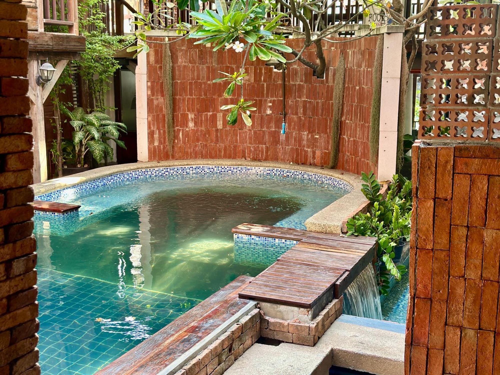 Tony'S Place Ayutthaya Luaran gambar